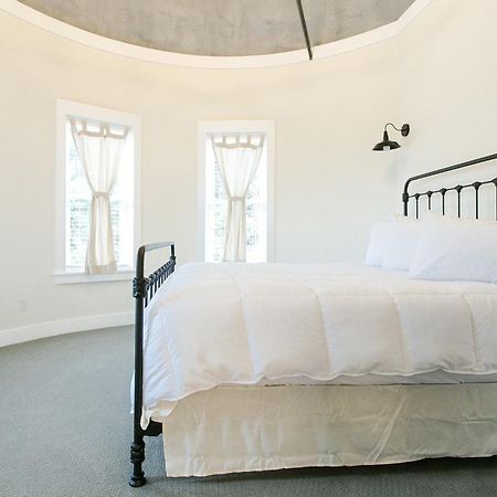 Farmhouse Suites By Amish Country Lodging Millersburg Zewnętrze zdjęcie