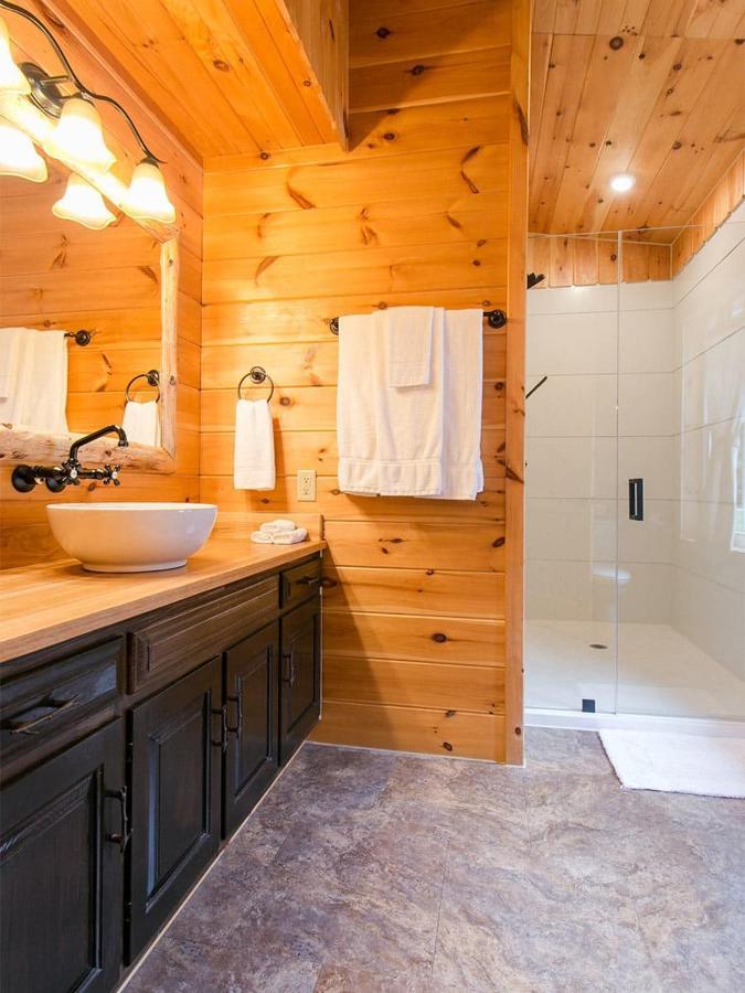 Farmhouse Suites By Amish Country Lodging Millersburg Zewnętrze zdjęcie