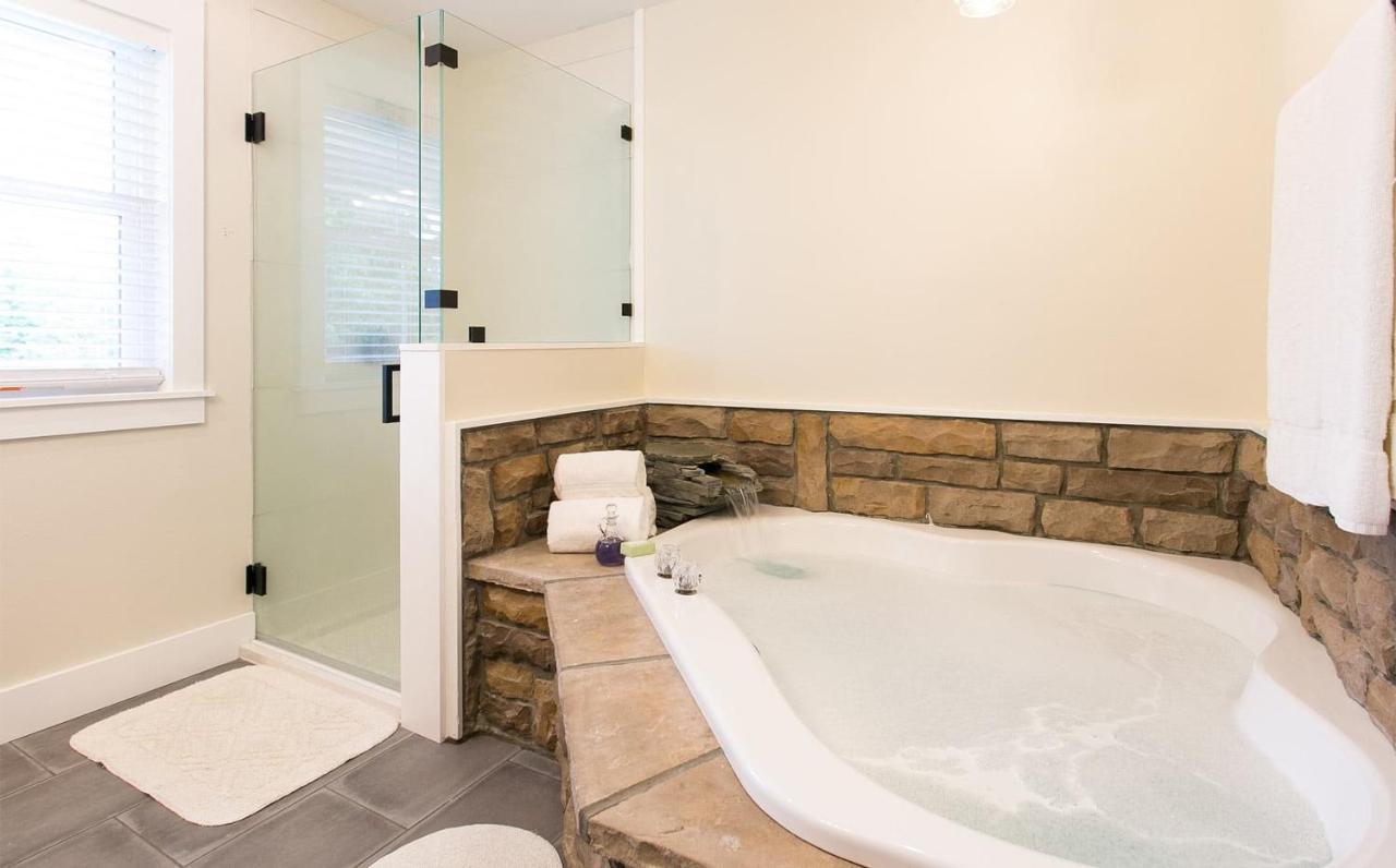 Farmhouse Suites By Amish Country Lodging Millersburg Zewnętrze zdjęcie