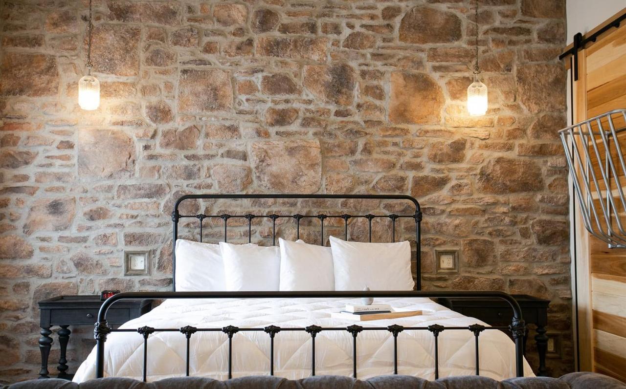 Farmhouse Suites By Amish Country Lodging Millersburg Zewnętrze zdjęcie