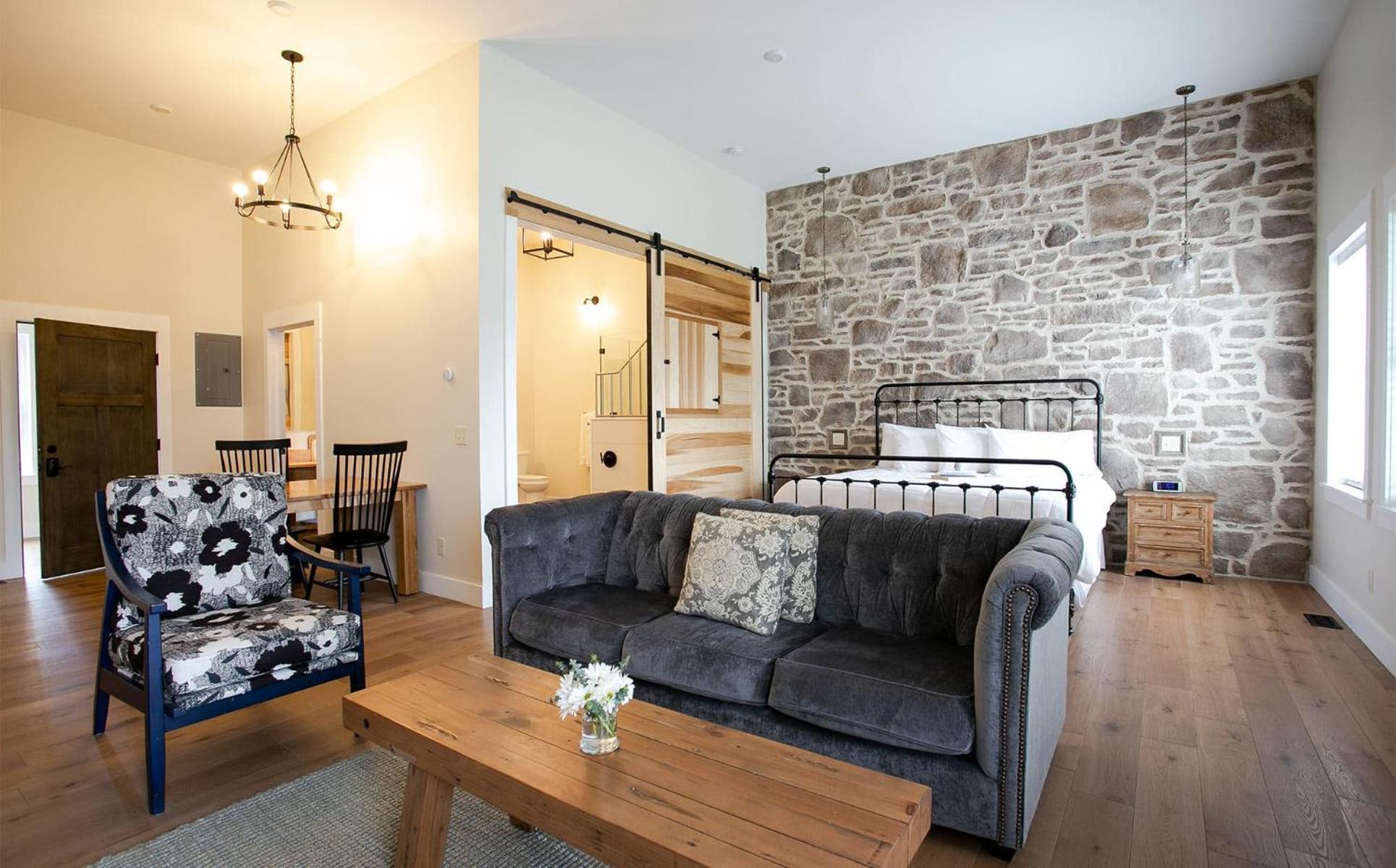 Farmhouse Suites By Amish Country Lodging Millersburg Zewnętrze zdjęcie